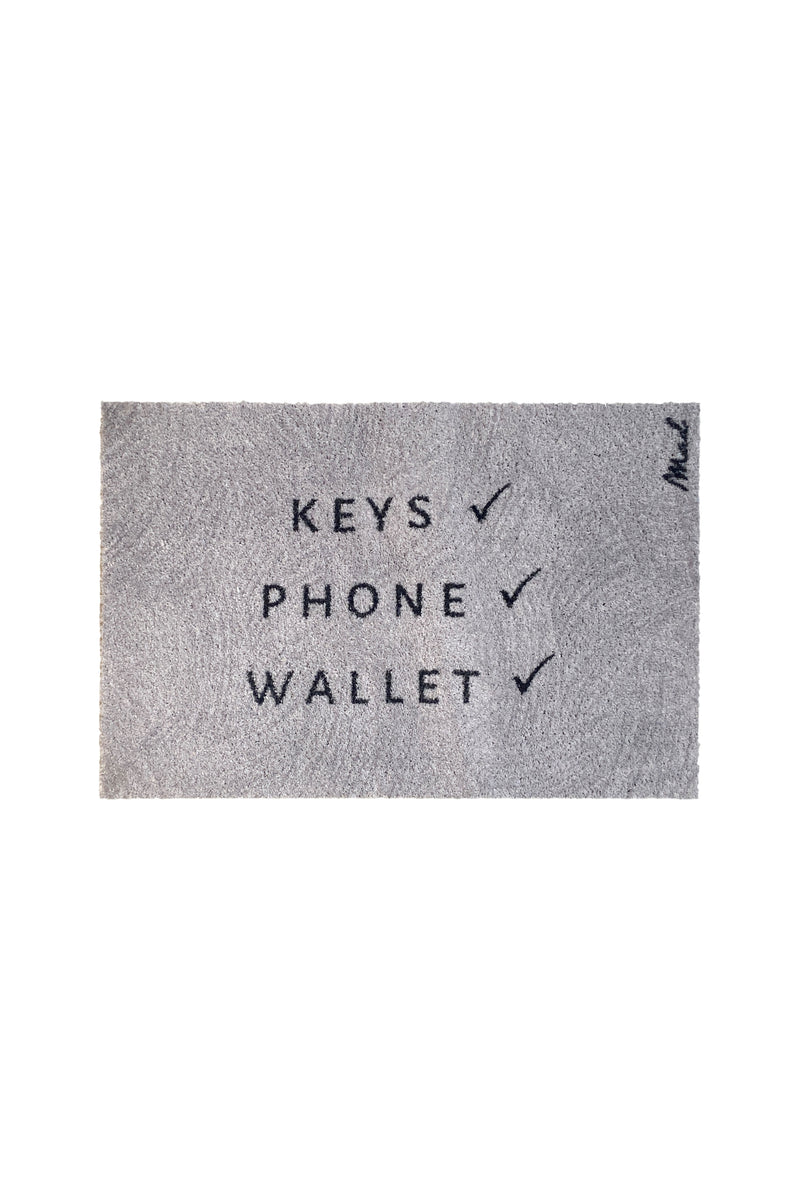 Grijze deurmat met opschrift in het zwart keys phone wallet.